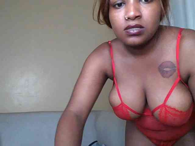 Busty-Bree webcam