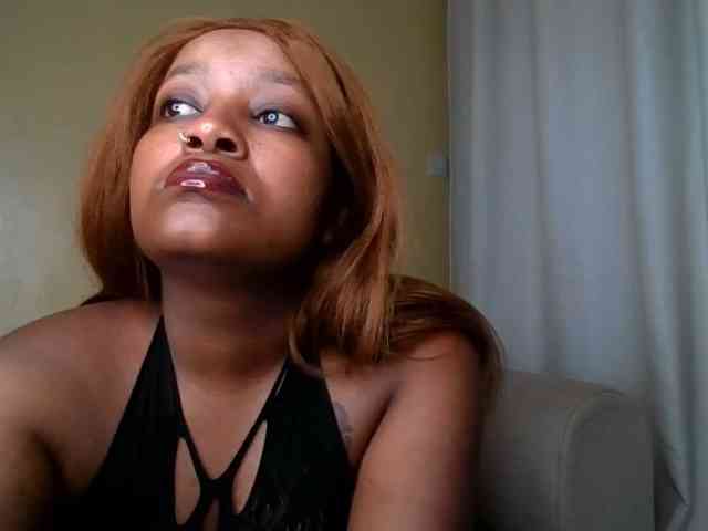 Busty-Bree webcam