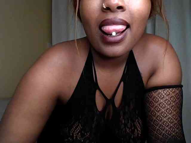 Busty-Bree