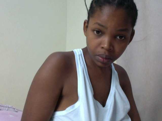 Misty-shee live cam on BongaCams