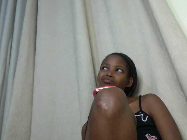 Misty-shee live cam on BongaCams
