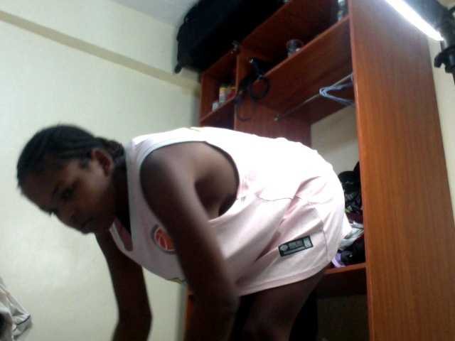 Misty-shee live cam on BongaCams
