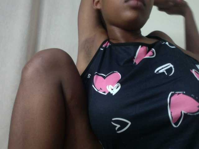 Misty-shee live cam on BongaCams