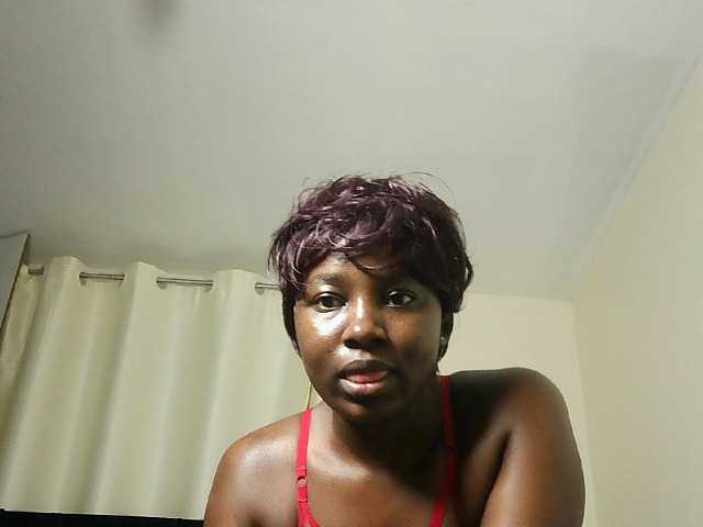 Sweetbuty live cam on BongaCams