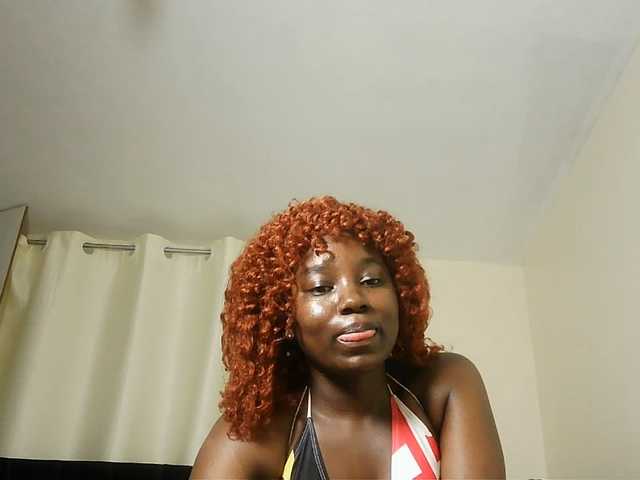 Sweetbuty live cam on BongaCams