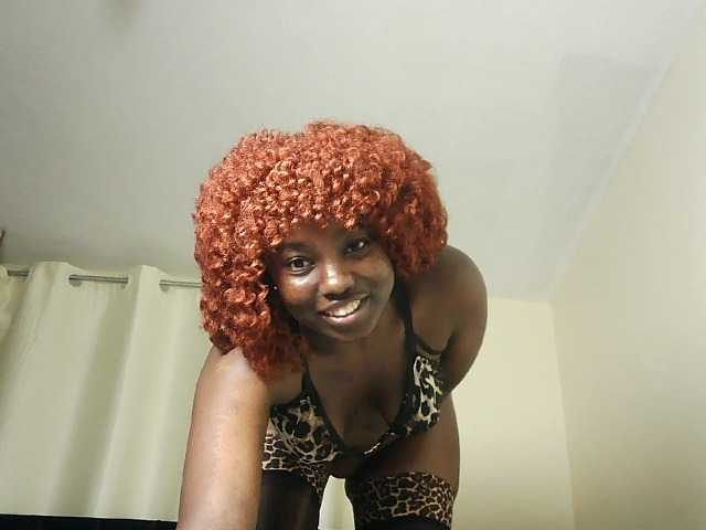Sweetbuty live cam on BongaCams