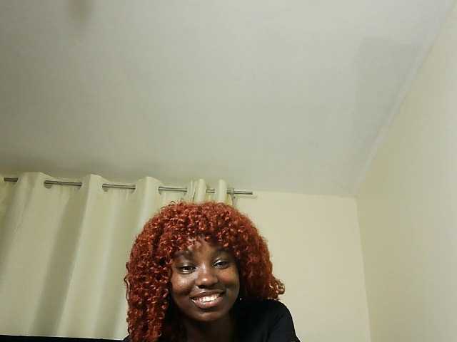 Sweetbuty live cam on BongaCams