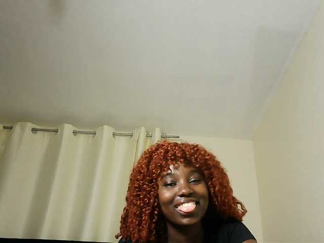 Sweetbuty live cam on BongaCams