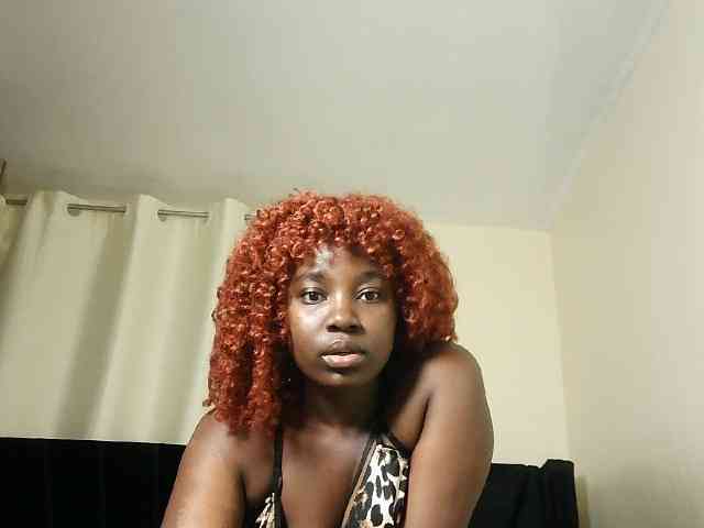 Sweetbuty's cam show statistics and live stream