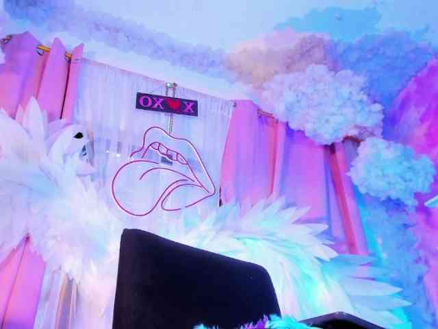 luxy-ary Sex Cam Show