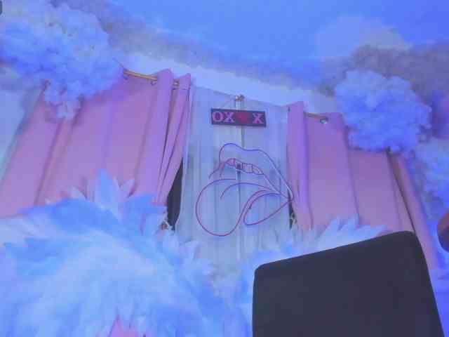 luxy-ary Live Webcam on BongaCams