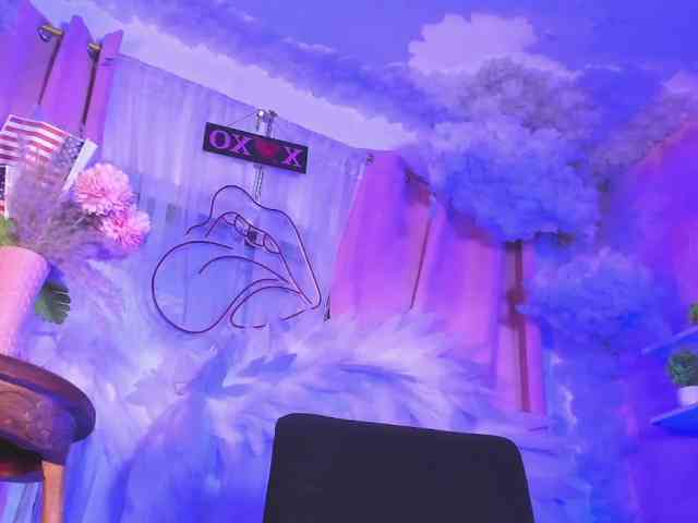 luxy-ary Sex Cam Show
