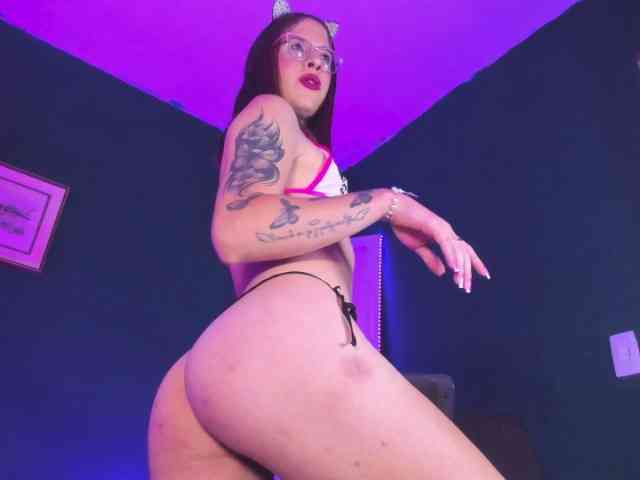 luxy-ary Sex Cam Show