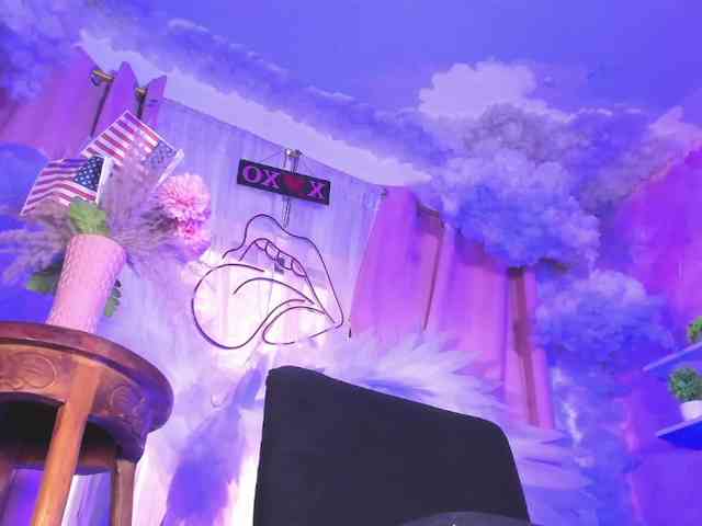 luxy-ary Sex Cam Show