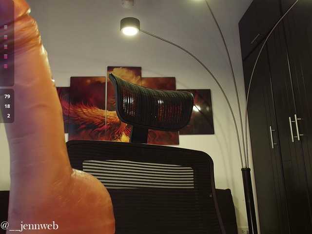 littlejenn live cam on BongaCams