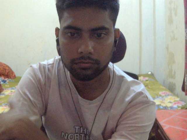 Bikrom1999 — live male cam