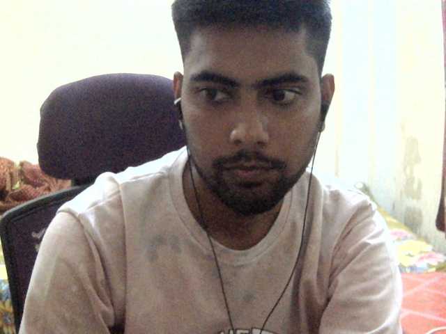 Bikrom1999 — live male cam