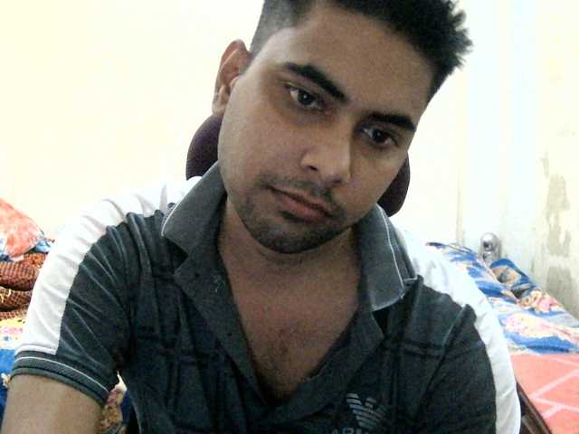 Bikrom1999 live webcam show