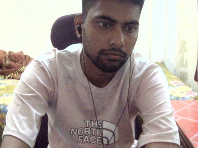 Bikrom1999 — live male cam
