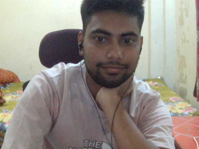 Bikrom1999 — live male cam