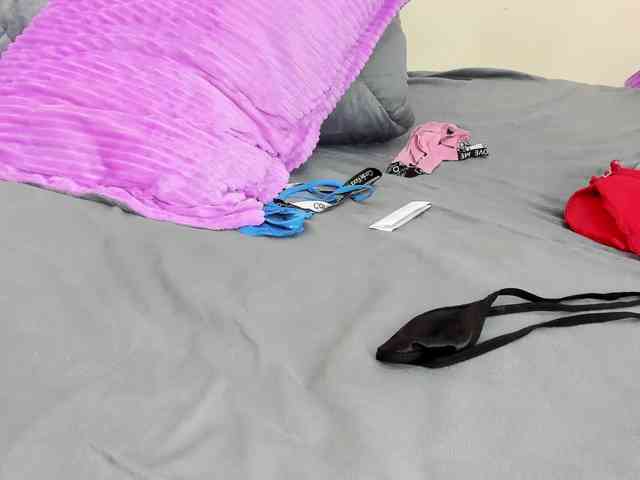 Ebony-Doll webcam