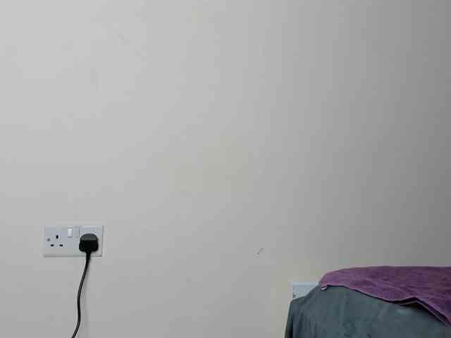 Ebony-Doll webcam
