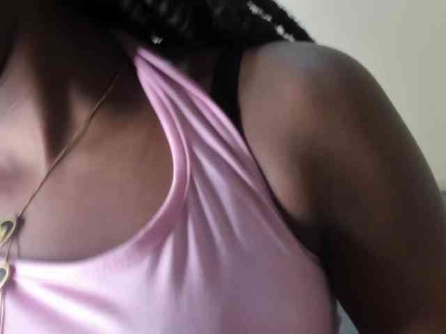 Ebony-Doll webcam