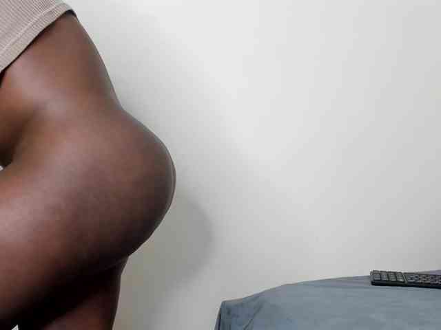 Ebony-Doll webcam