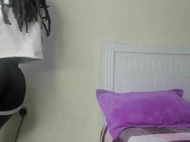 Ebony-Doll webcam