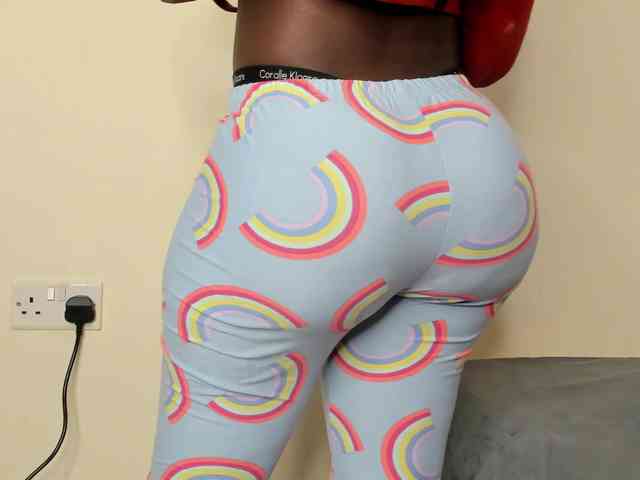 Ebony-Doll webcam