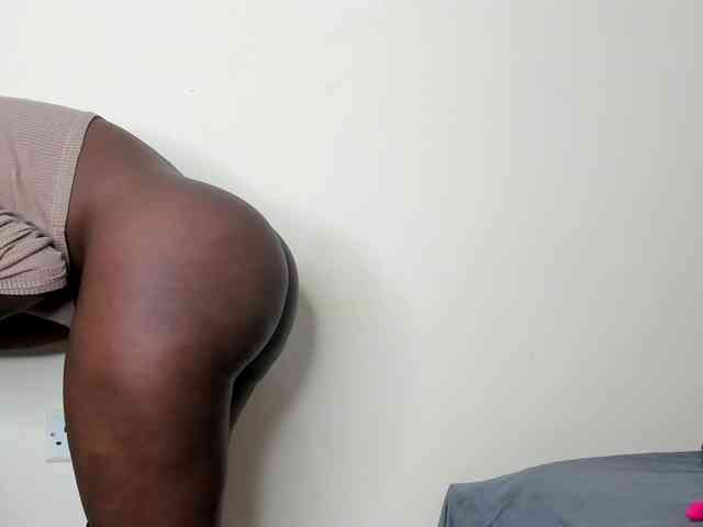 Ebony-Doll webcam