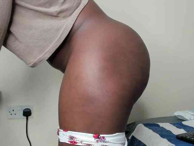 Ebony-Doll webcam