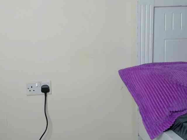 Ebony-Doll webcam