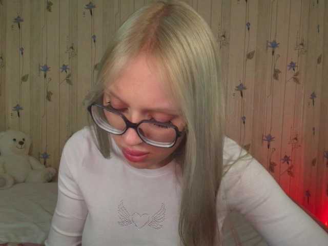 ElinaOcean live cam on BongaCams