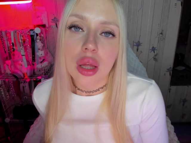 ElinaOcean live cam on BongaCams