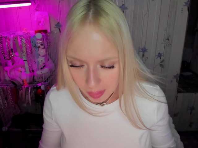ElinaOcean live cam on BongaCams