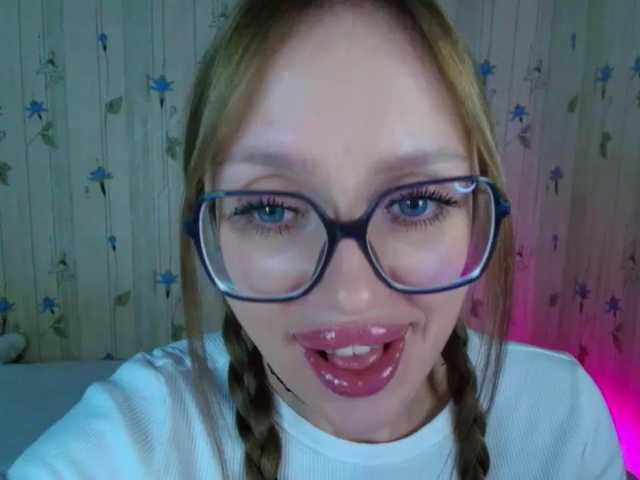ElinaOcean live cam on BongaCams