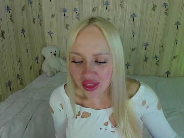 ElinaOcean live cam on BongaCams