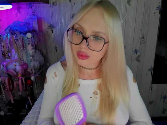 ElinaOcean live cam on BongaCams