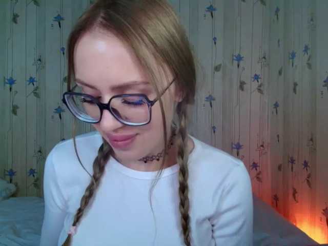 ElinaOcean live cam on BongaCams
