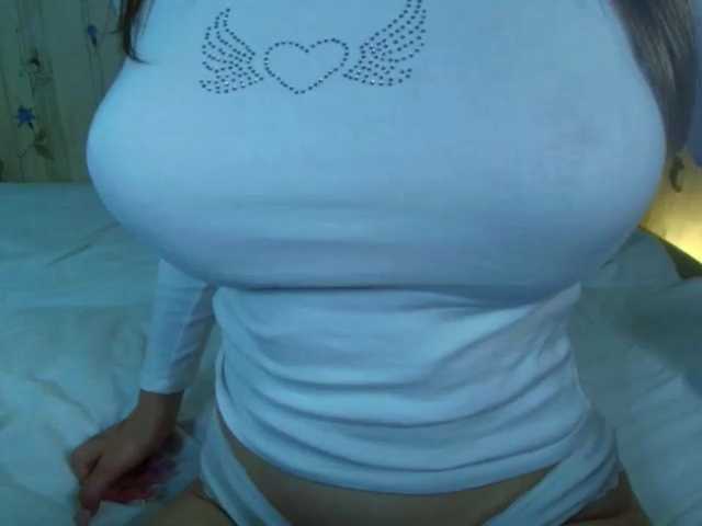 ElinaOcean live cam on BongaCams