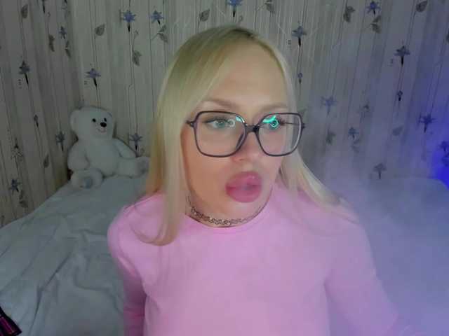ElinaOcean live cam on BongaCams