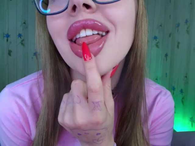 ElinaOcean live cam on BongaCams