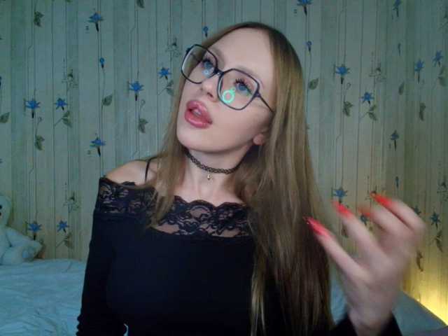 ElinaOcean live cam on BongaCams