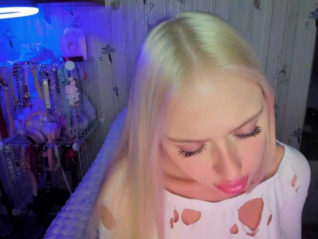 ElinaOcean live cam on BongaCams