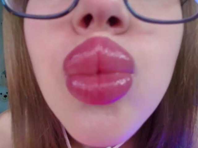 ElinaOcean live cam on BongaCams