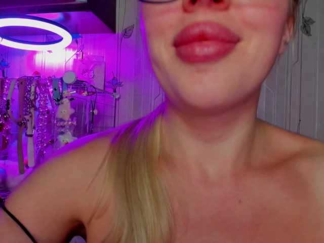 ElinaOcean live cam on BongaCams