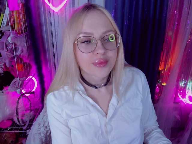 ElinaOcean's BongaCams show and profile