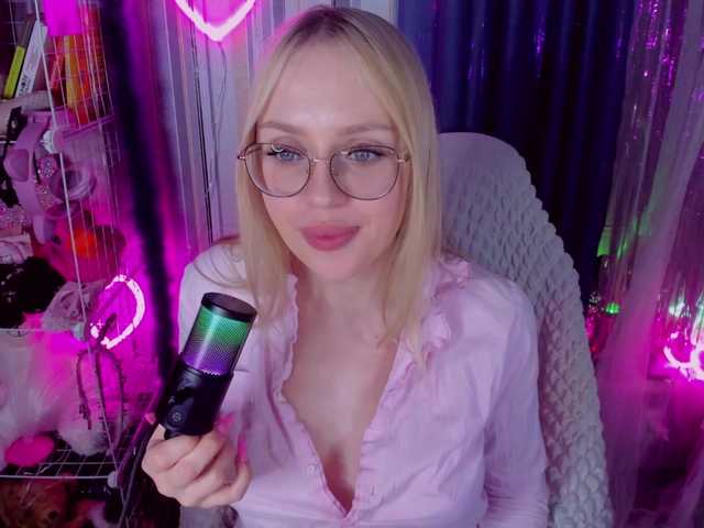 ElinaOcean's BongaCams show and profile