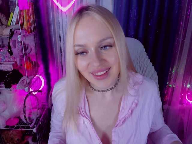 ElinaOcean's BongaCams show and profile